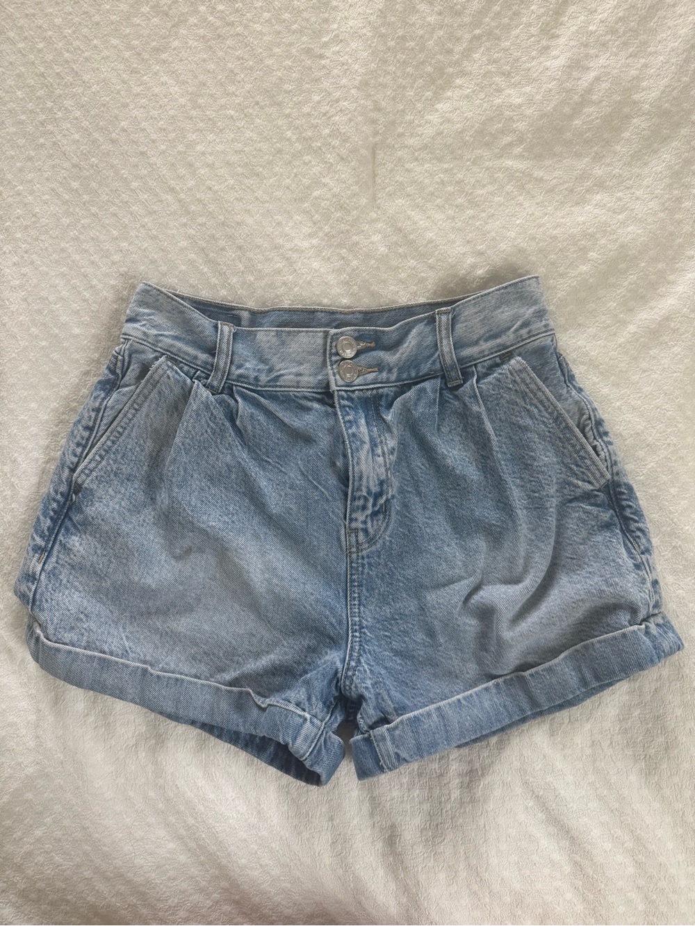 sz 0 American Eagle Outfitters Light Blue Pleated High-Rise Mom Shorts